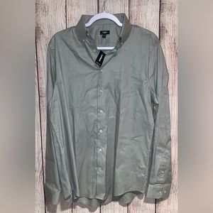 BRAND NEW DRESS SHIRT